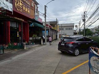 For sale 5 bedrooms retail Space in Prawet, Bangkok