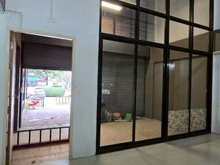 For sale 5 bedrooms retail Space in Prawet, Bangkok