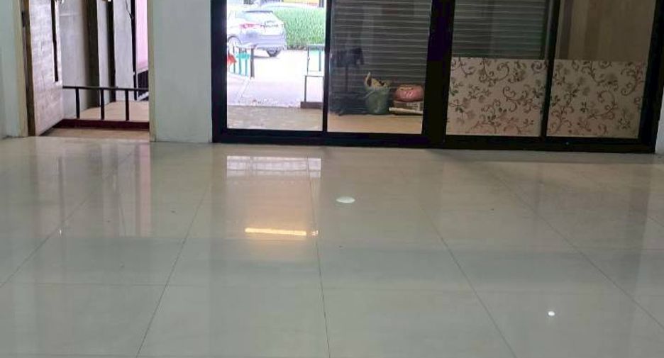 For sale 5 bedrooms retail Space in Prawet, Bangkok