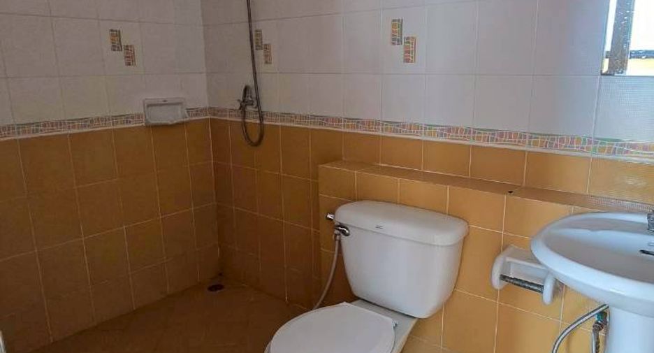 For sale 5 bedrooms retail Space in Prawet, Bangkok