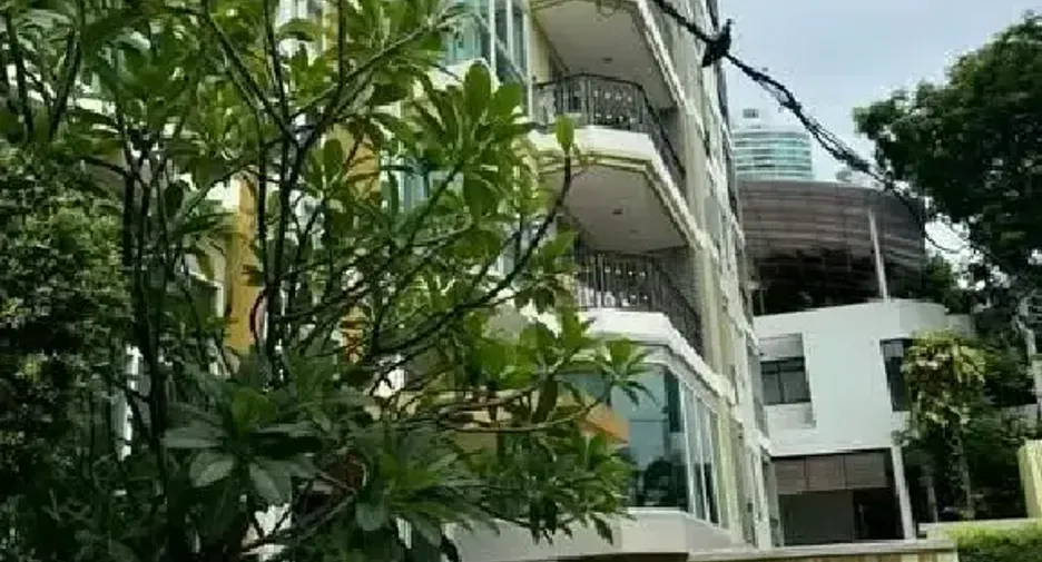 À vendre 2 chambres condo à Khlong Toei, Bangkok
