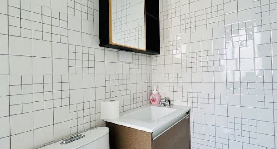 For rent 5 bedrooms hotel in Bang Rak, Bangkok