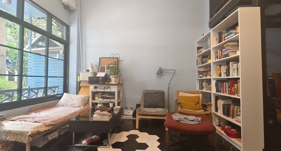 For rent 5 bedrooms hotel in Bang Rak, Bangkok