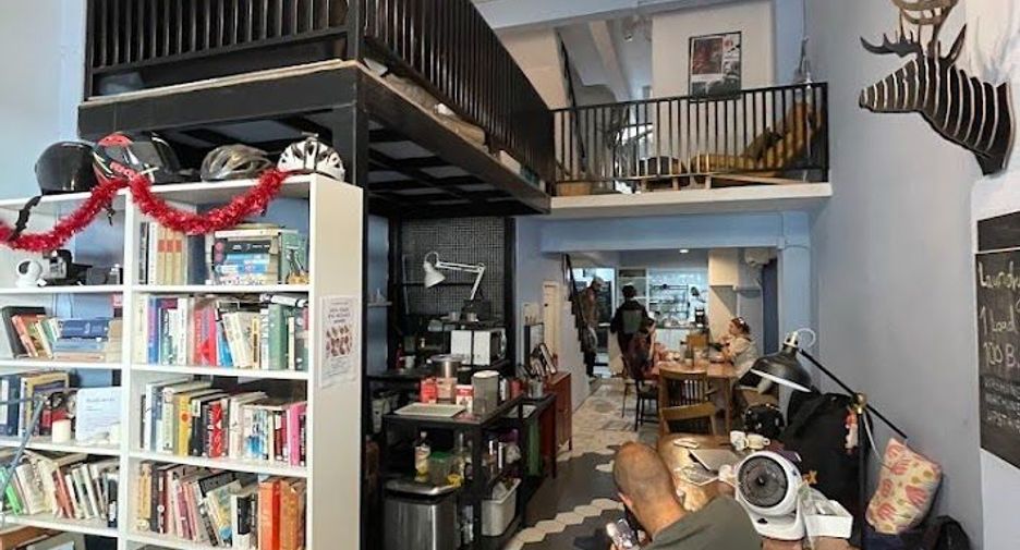 For rent 5 bedrooms hotel in Bang Rak, Bangkok