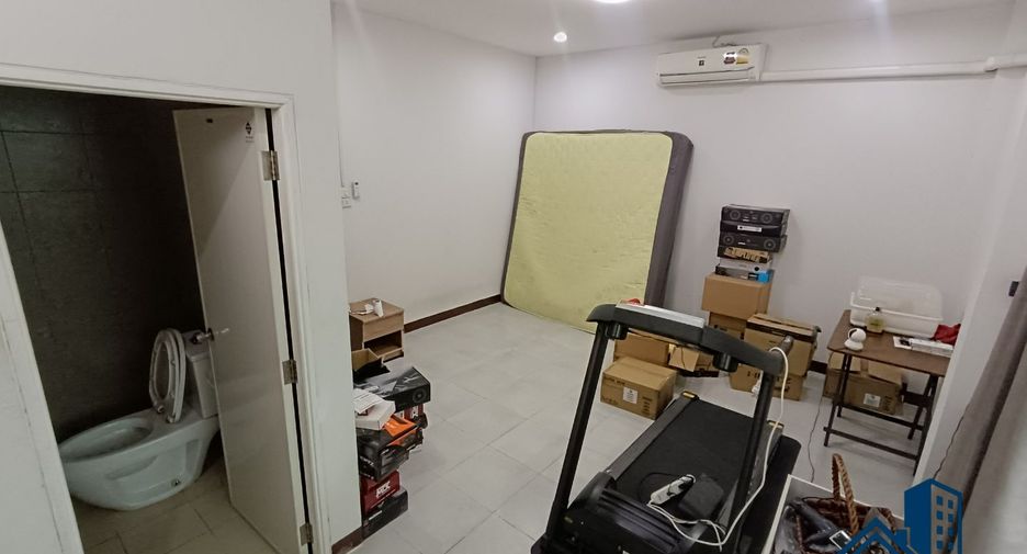 For sale 1 bed retail Space in Bueng Kum, Bangkok