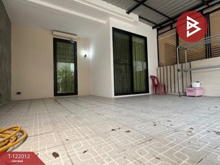 出售 公寓 联排别墅 在 Lat Phrao, 曼谷