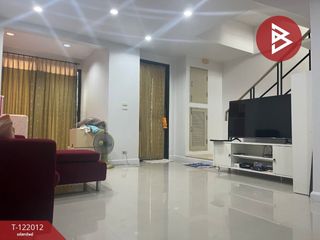 出售 公寓 联排别墅 在 Lat Phrao, 曼谷