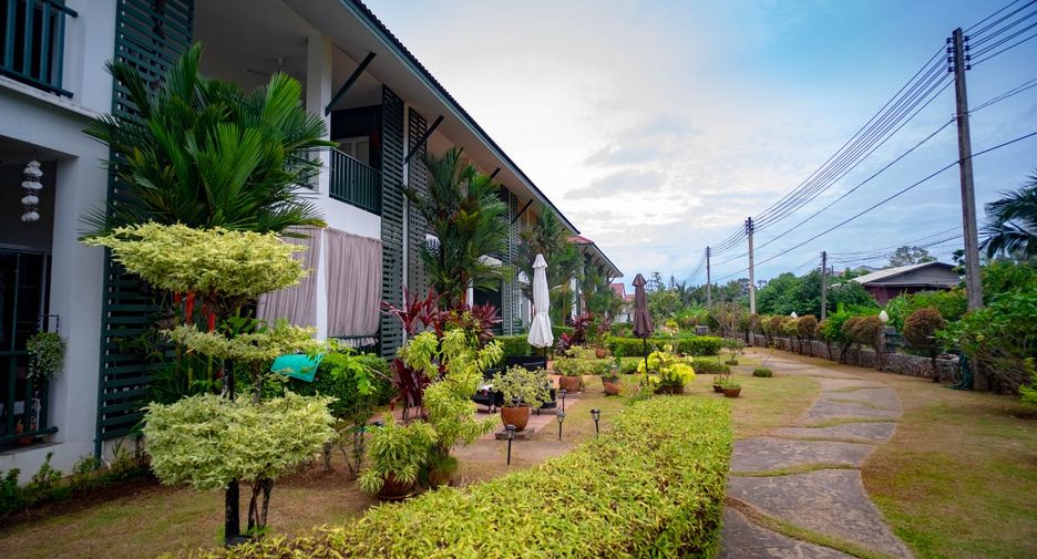 À vendre 2 chambres condo à Klaeng, Rayong