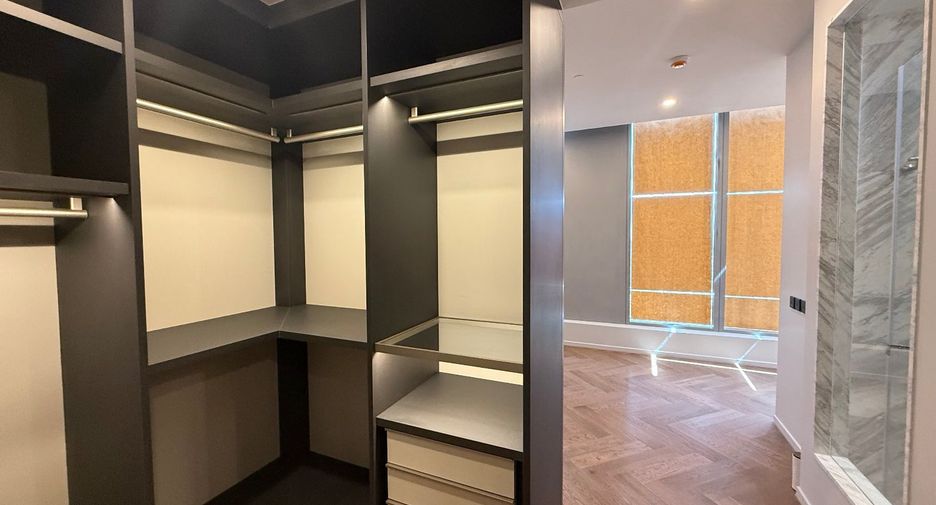Wohnung zum Kauf mit 4 Zimmer in Khlong Toei, Bangkok