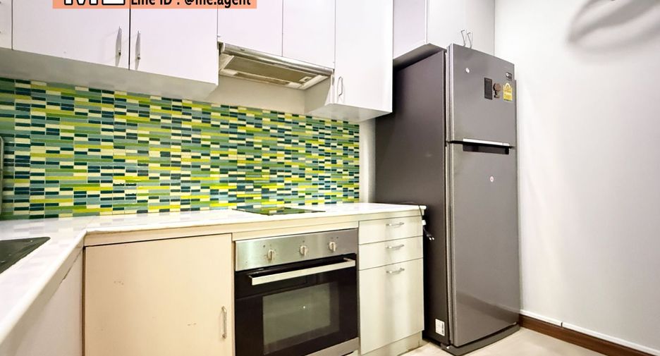 For sale 4 bedrooms townhouse in Suan Luang, Bangkok