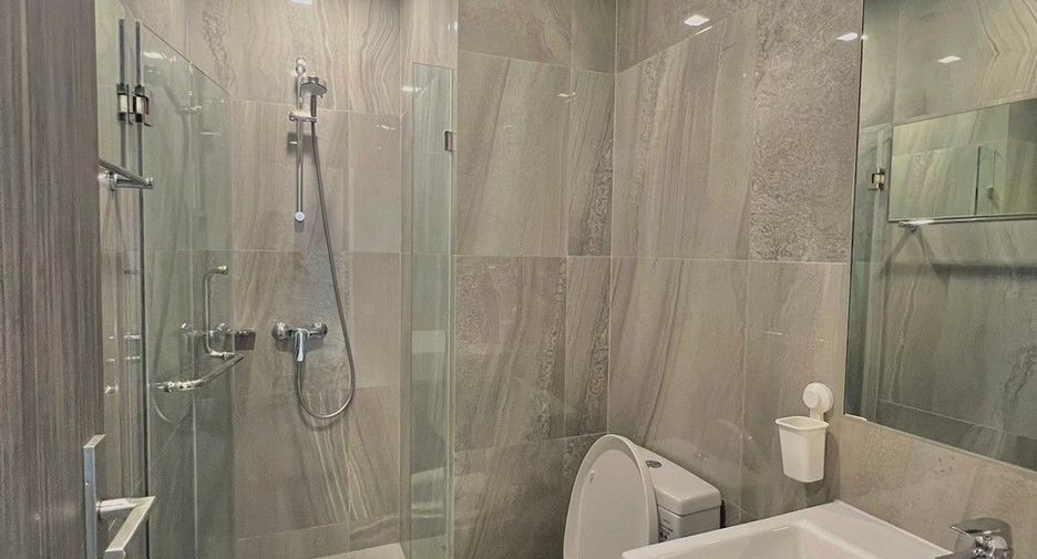 Condo en alquiler y en venta de 2 habitaciones en Watthana, Bangkok