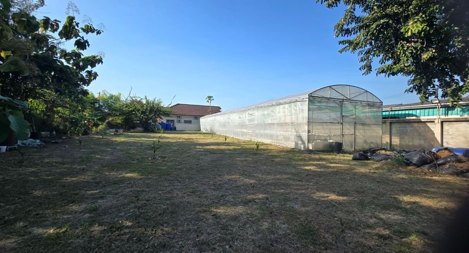 Casa en venta de 10 habitaciones en Si Racha, Chonburi