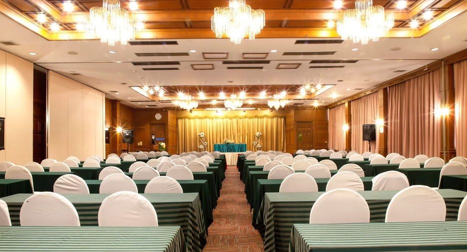 For sale 104 bedrooms hotel in Mueang Phrae, Phrae