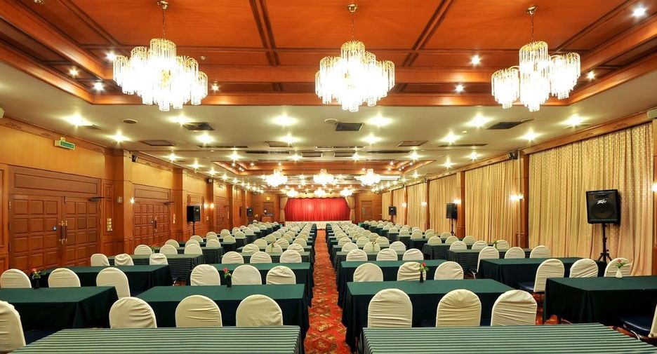 For sale 104 bedrooms hotel in Mueang Phrae, Phrae