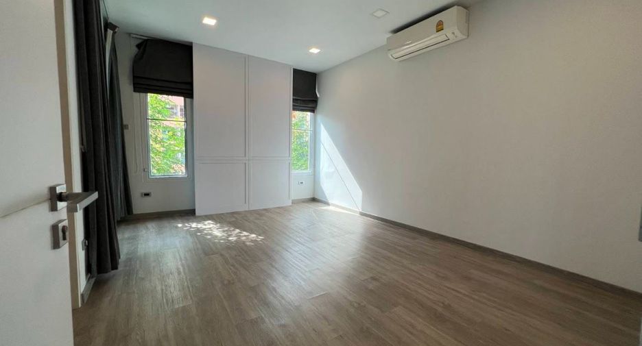 Haus zum Kauf mit 3 Zimmer in Watthana, Bangkok