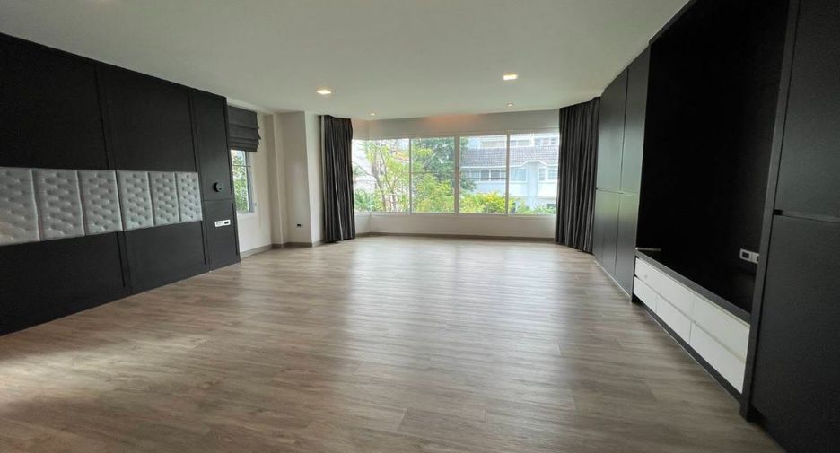 Haus zum Kauf mit 3 Zimmer in Watthana, Bangkok