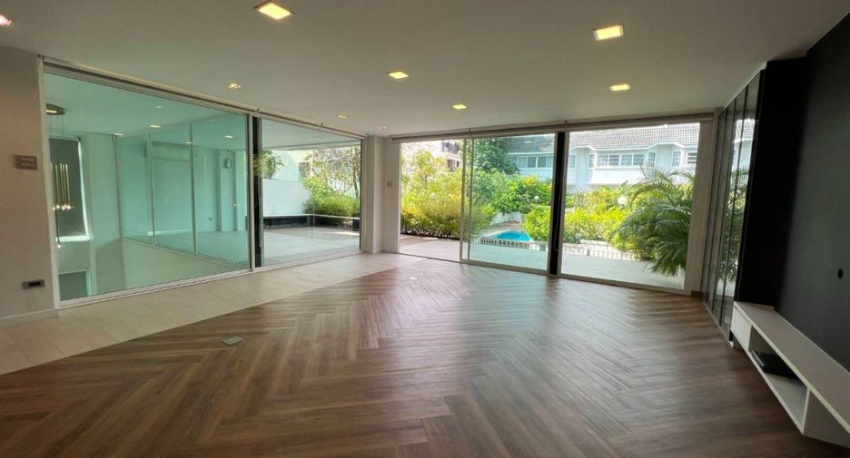 Haus zum Kauf mit 3 Zimmer in Watthana, Bangkok