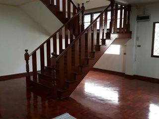 Haus zur Miete mit 5 Zimmer in Watthana, Bangkok