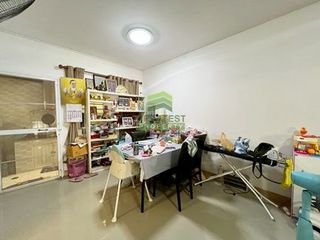 Reihenhaus zur Miete und zum Kauf mit 4 Zimmer in Don Mueang, Bangkok