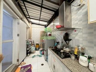 Reihenhaus zur Miete und zum Kauf mit 4 Zimmer in Don Mueang, Bangkok