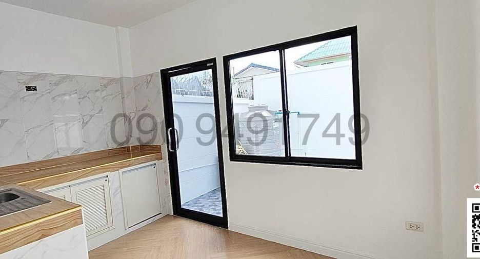 Reihenhaus zum Kauf mit 2 Zimmer in Khlong Luang, Pathum Thani