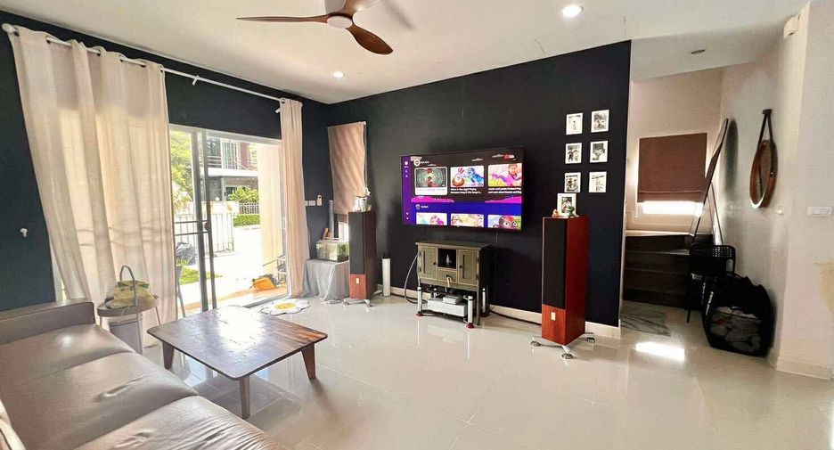 For rent 4 bedrooms house in Mueang Phuket, Phuket