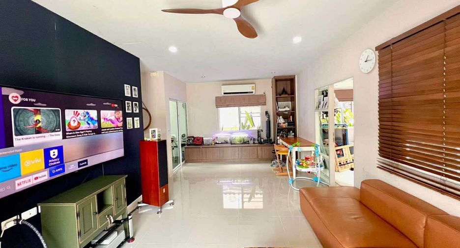 For rent 4 bedrooms house in Mueang Phuket, Phuket
