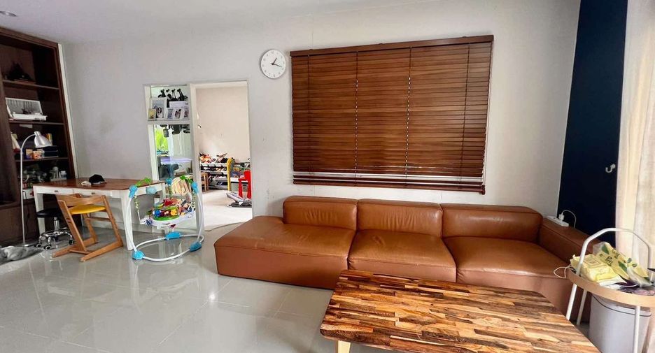 For rent 4 bedrooms house in Mueang Phuket, Phuket