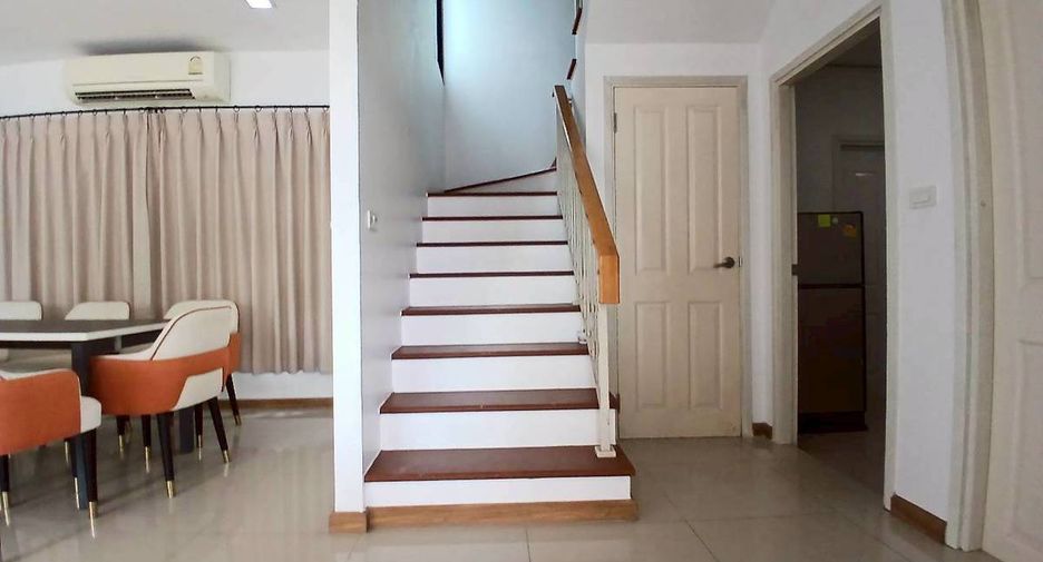 For rent 5 bedrooms house in Sai Mai, Bangkok
