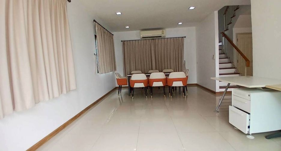 For rent 5 bedrooms house in Sai Mai, Bangkok