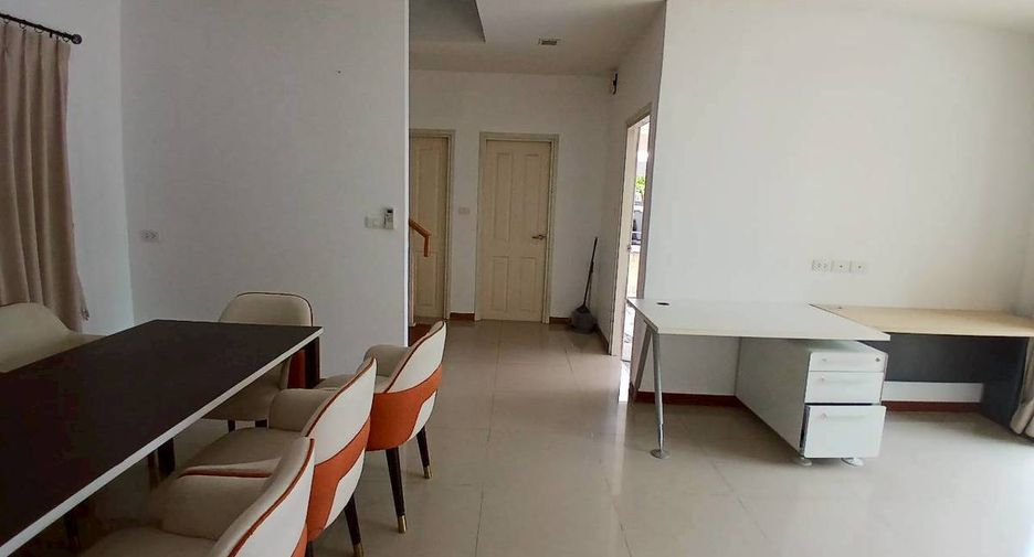 For rent 5 bedrooms house in Sai Mai, Bangkok