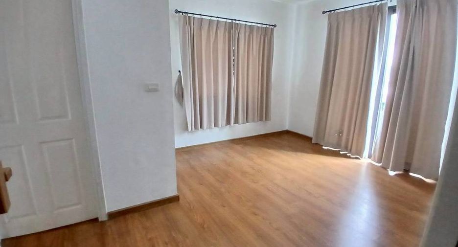 For rent 5 bedrooms house in Sai Mai, Bangkok