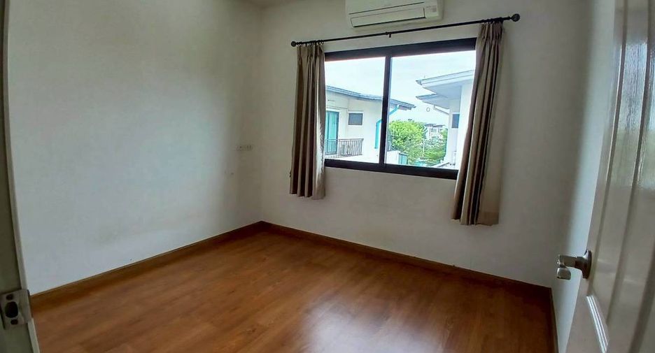 For rent 5 bedrooms house in Sai Mai, Bangkok