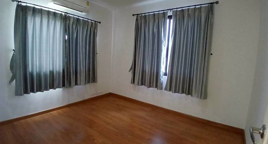 For rent 5 bedrooms house in Sai Mai, Bangkok