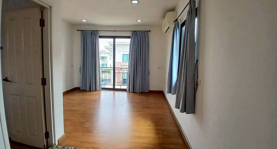 For rent 5 bedrooms house in Sai Mai, Bangkok