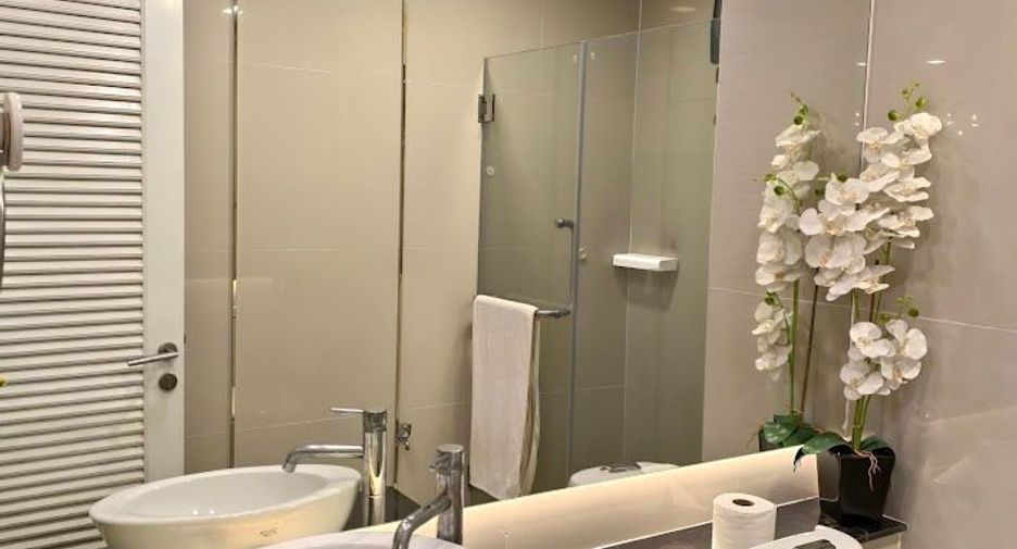 Condo en alquiler de 2 habitaciones en Khlong Toei, Bangkok