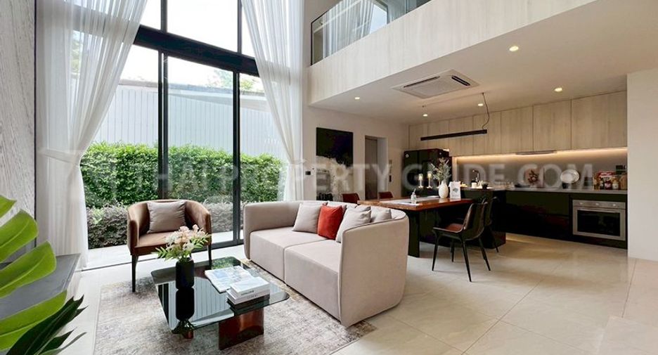 For rent and for sale 3 bedrooms house in Bang Na, Bangkok