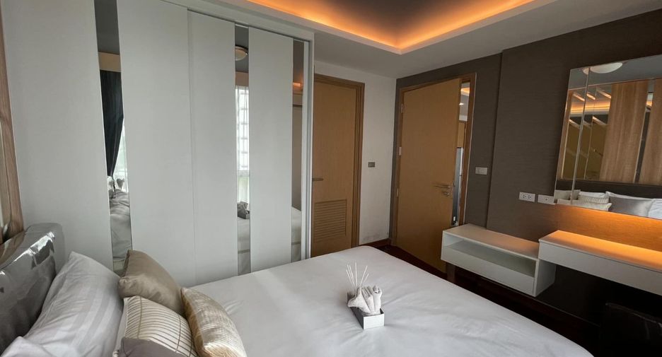 For sale 2 bedrooms condo in Watthana, Bangkok
