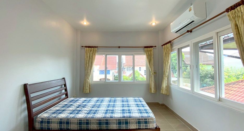 For rent 3 bedrooms house in Mueang Chiang Mai, Chiang Mai