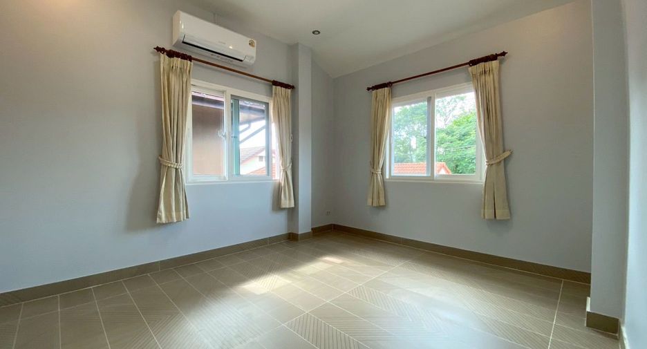 For rent 3 bedrooms house in Mueang Chiang Mai, Chiang Mai