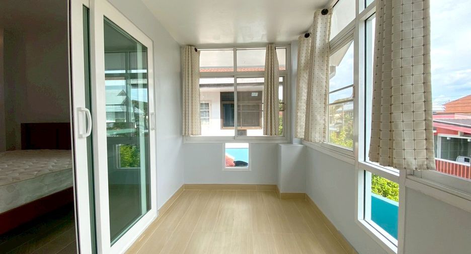 For rent 3 bedrooms house in Mueang Chiang Mai, Chiang Mai