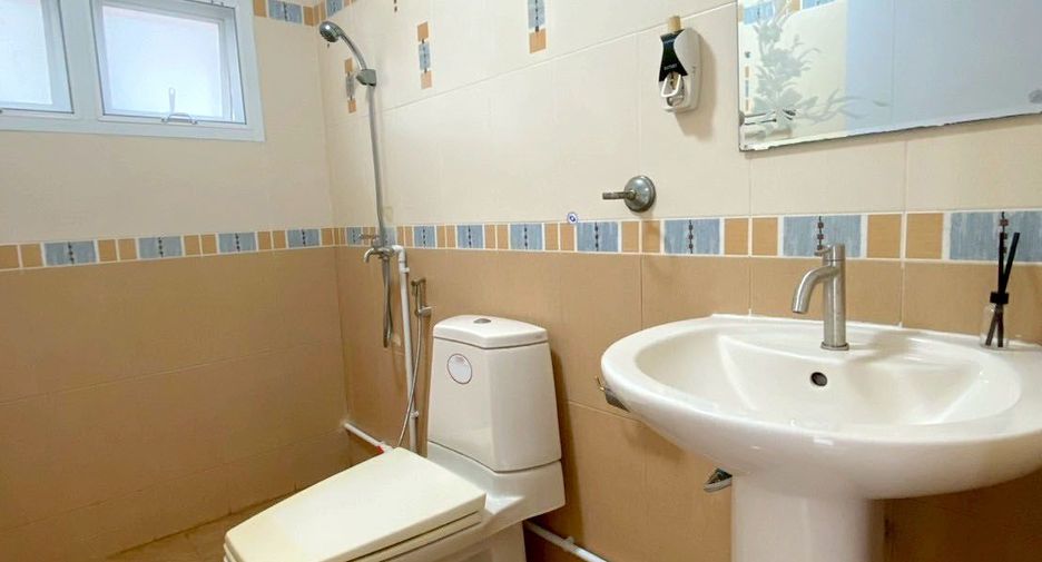 For rent 3 bedrooms house in Mueang Chiang Mai, Chiang Mai