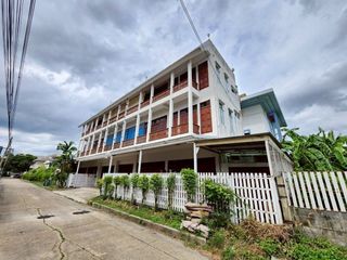 Oficina en venta de 6 habitaciones en Lak Si, Bangkok