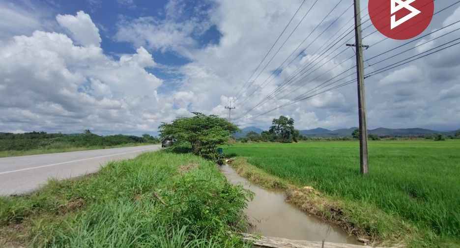 À vendre terrain à Thong Saen Khan, Uttaradit