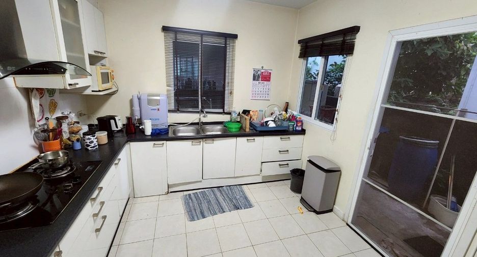 For sale 3 bedrooms house in Pak Kret, Nonthaburi