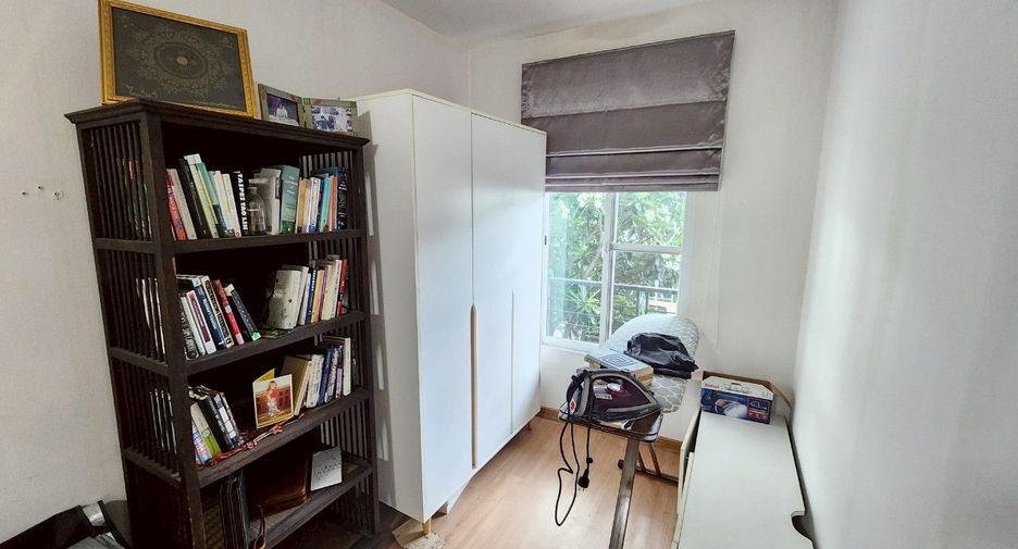 For sale 3 bedrooms house in Pak Kret, Nonthaburi