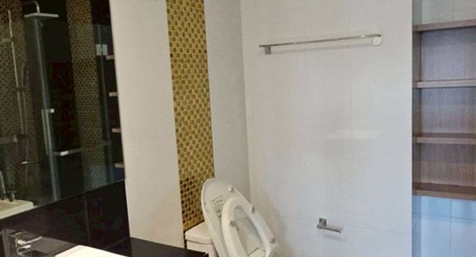For rent and for sale 1 bed condo in Si Racha, Chonburi