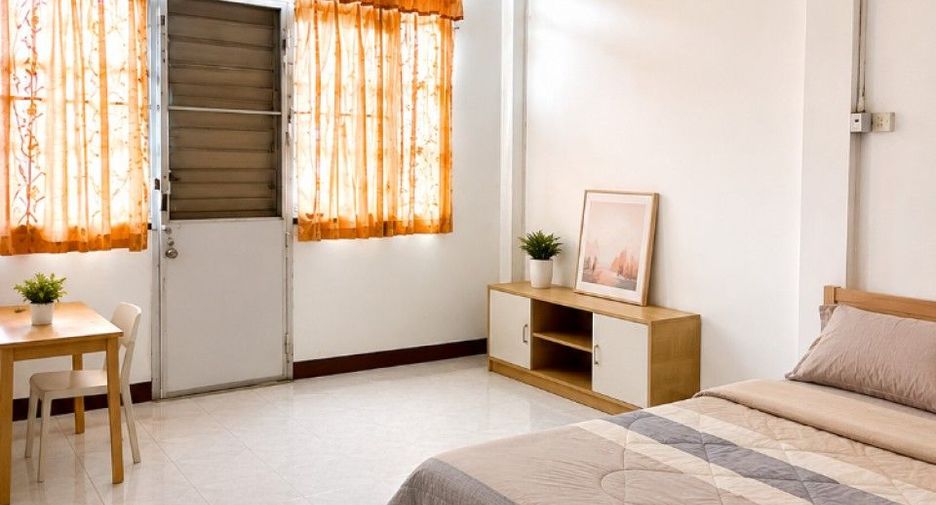 Local comercial en venta de 4 habitaciones en Mueang Nakhon Phanom, Nakhon Phanom
