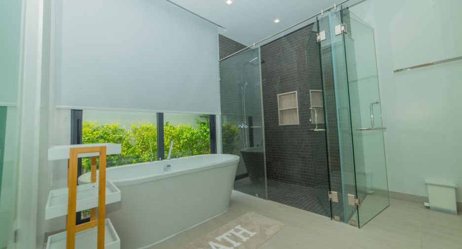 For rent 3 bedrooms villa in Thalang, Phuket