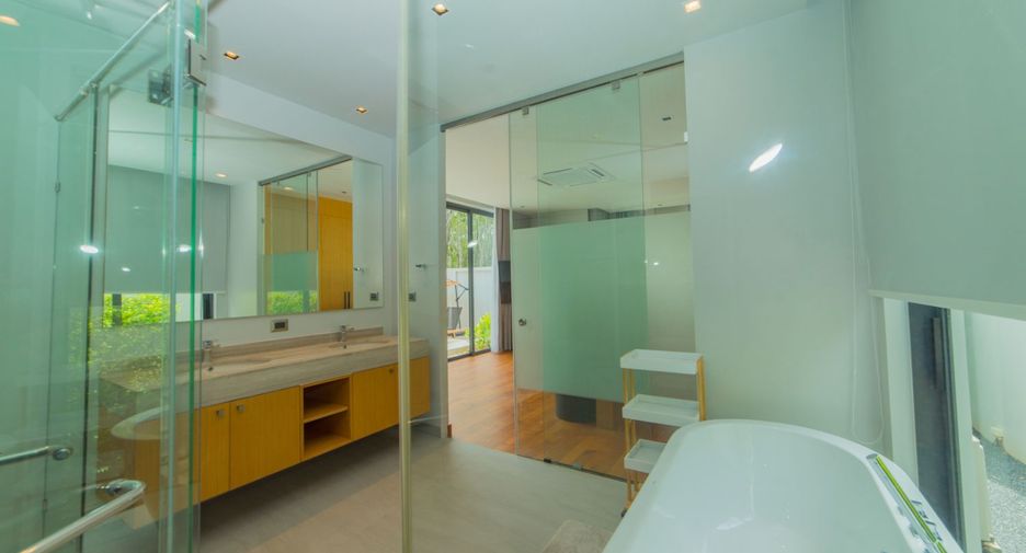 For rent 3 bedrooms villa in Thalang, Phuket